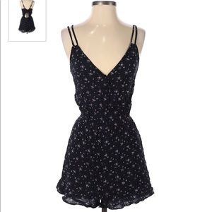 American eagle Black floral romper